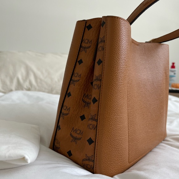 MCM sarah visetos hobo - Picture 7 of 16